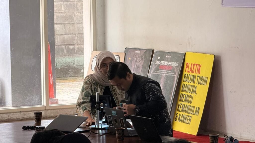 penelitian mikroplastik ecoton.