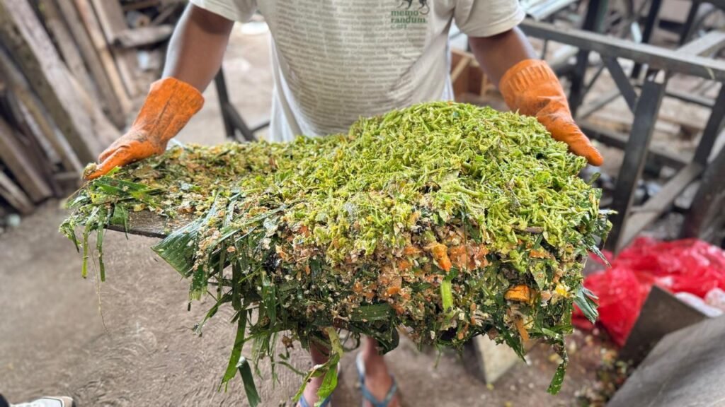 sampah cacah kompos retrorika kafe