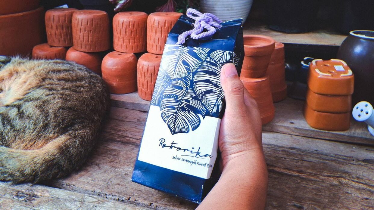 Kotak susu menjadi packaging merchaindise