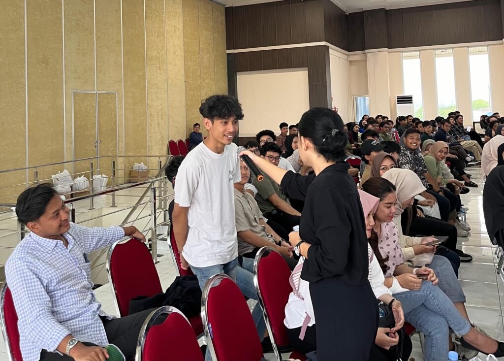 Tim Ilitterless dan Placa Binus merencanakan produksi HDPE